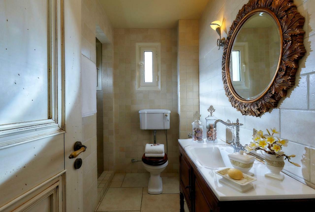 Villa Living E-Motion Gournes Gouvon Экстерьер фото