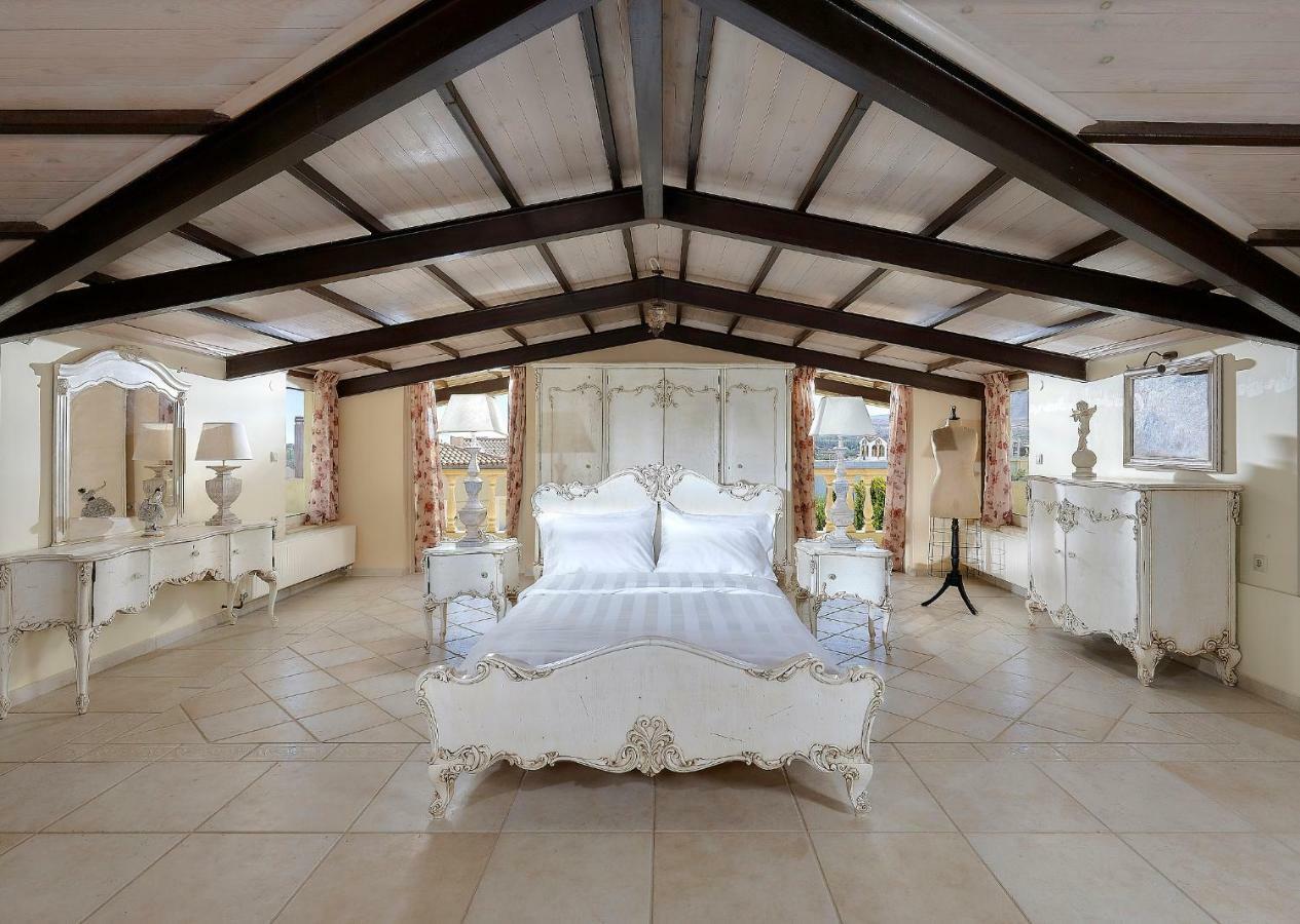 Villa Living E-Motion Gournes Gouvon Экстерьер фото